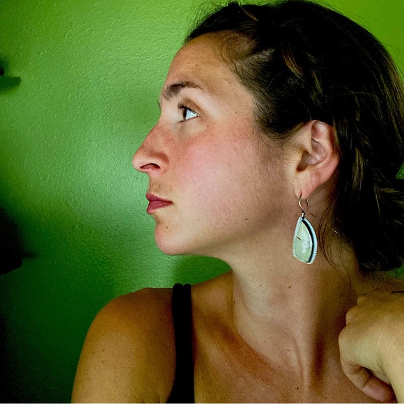 Meet your Posher, Lindsey - Picture 1 of 1